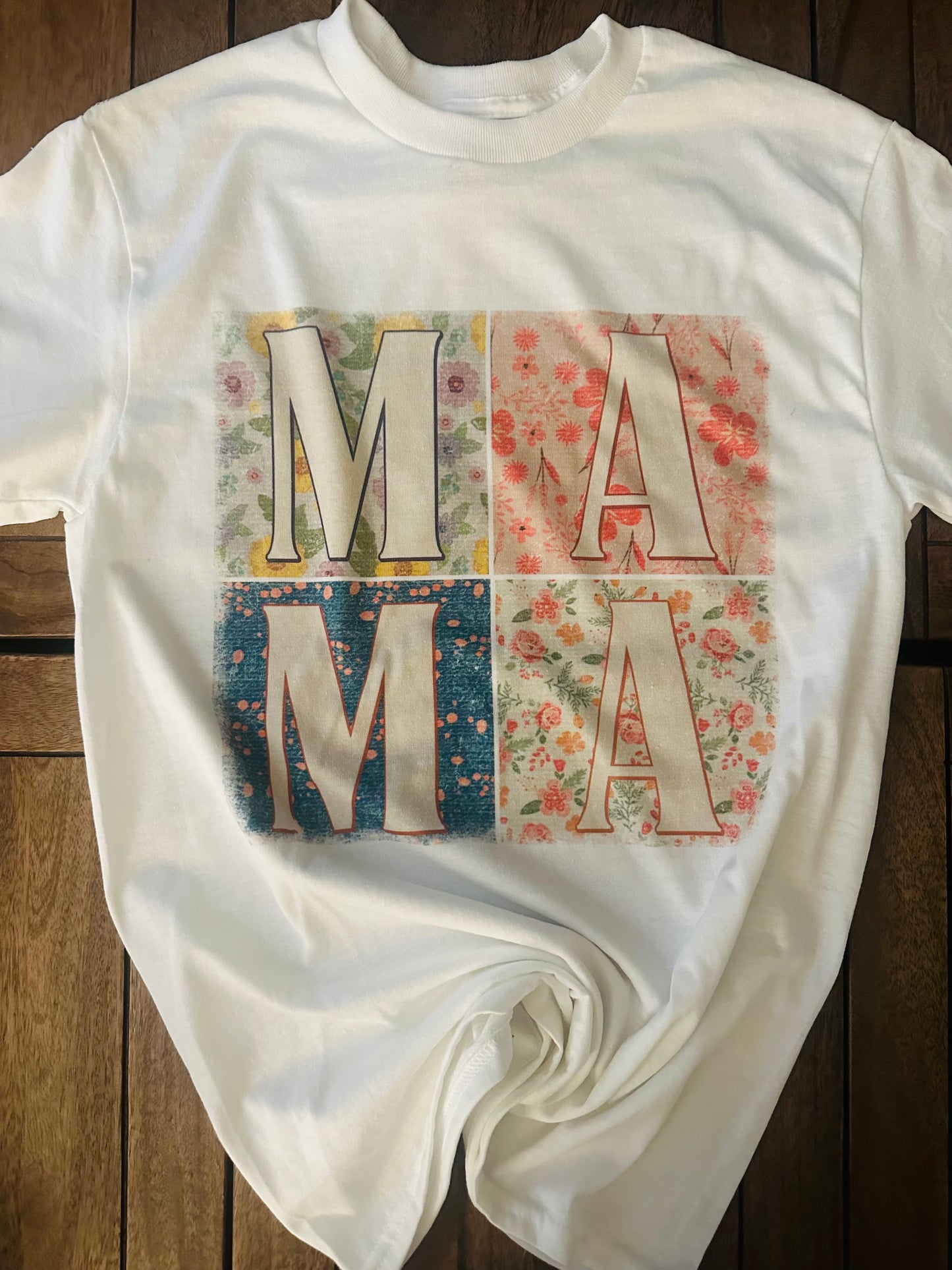 Mama flowers tee (White)